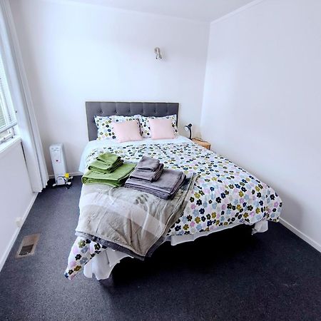 Milford Central Budget Friendly Rooms オークランド エクステリア 写真