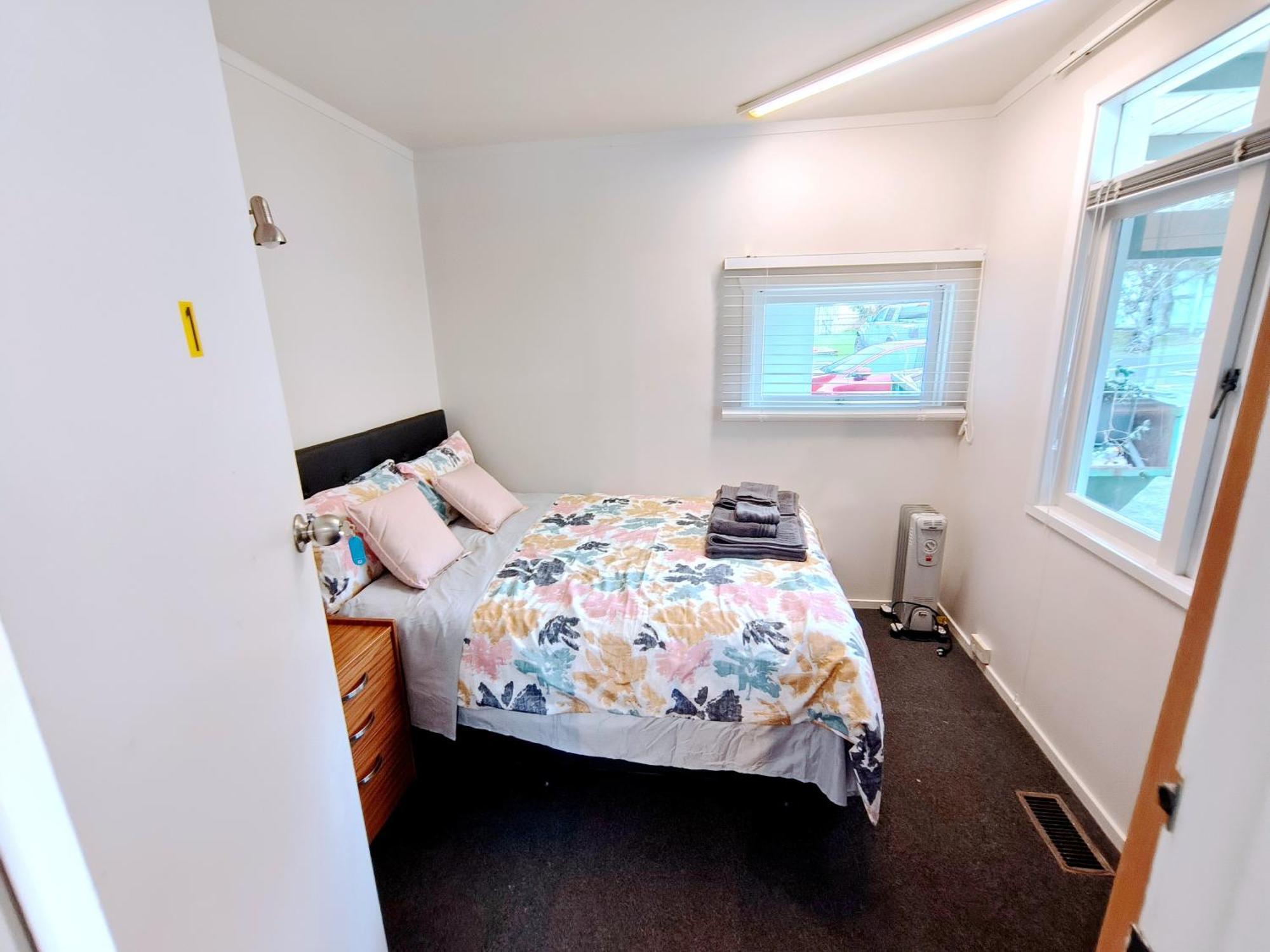 Milford Central Budget Friendly Rooms オークランド エクステリア 写真