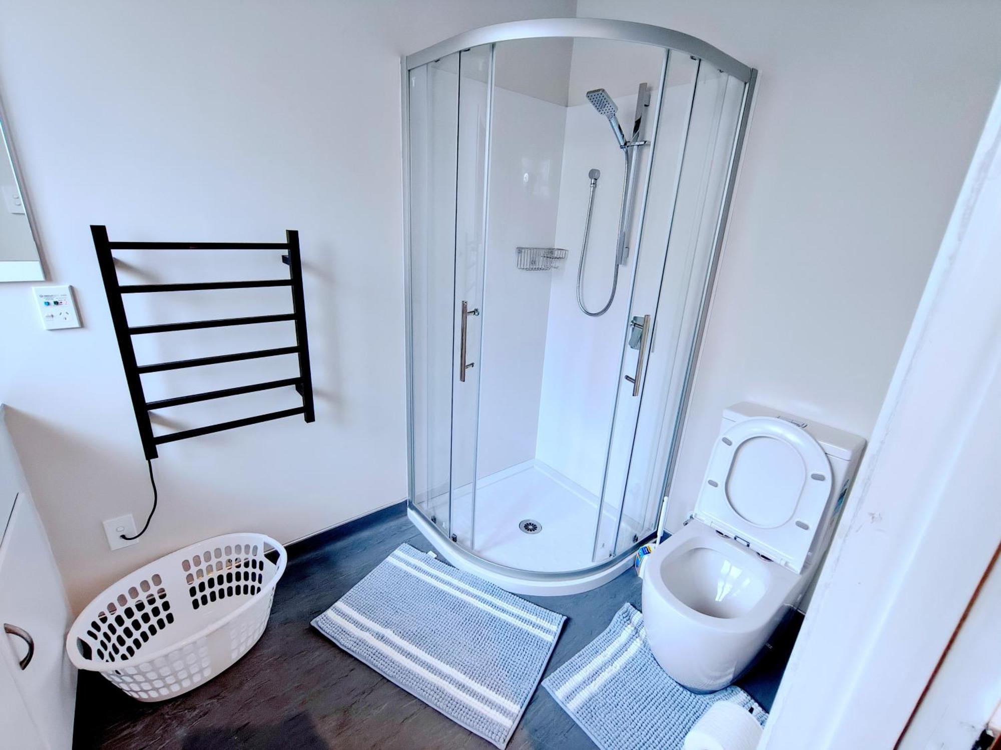 Milford Central Budget Friendly Rooms オークランド エクステリア 写真