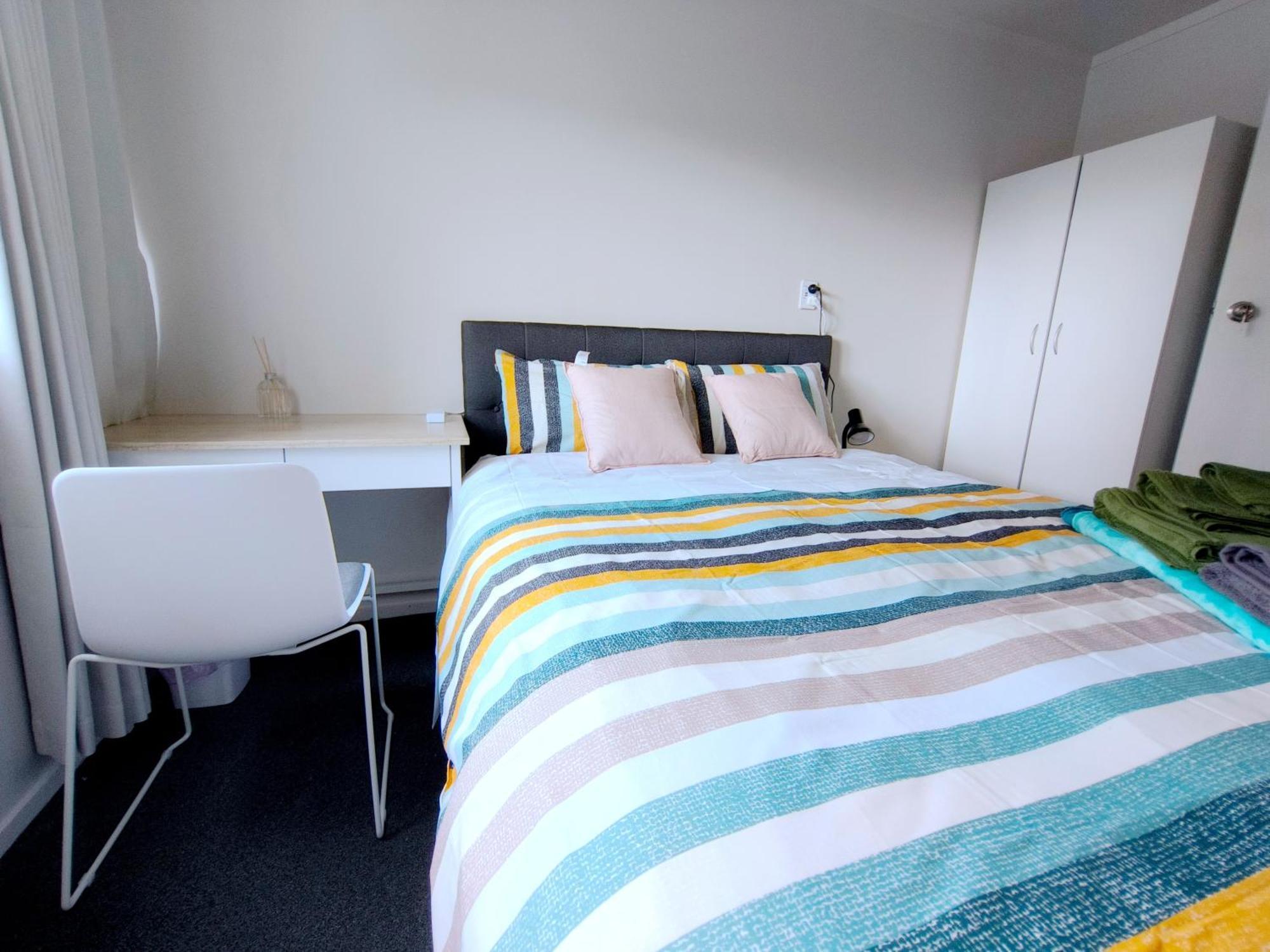 Milford Central Budget Friendly Rooms オークランド エクステリア 写真