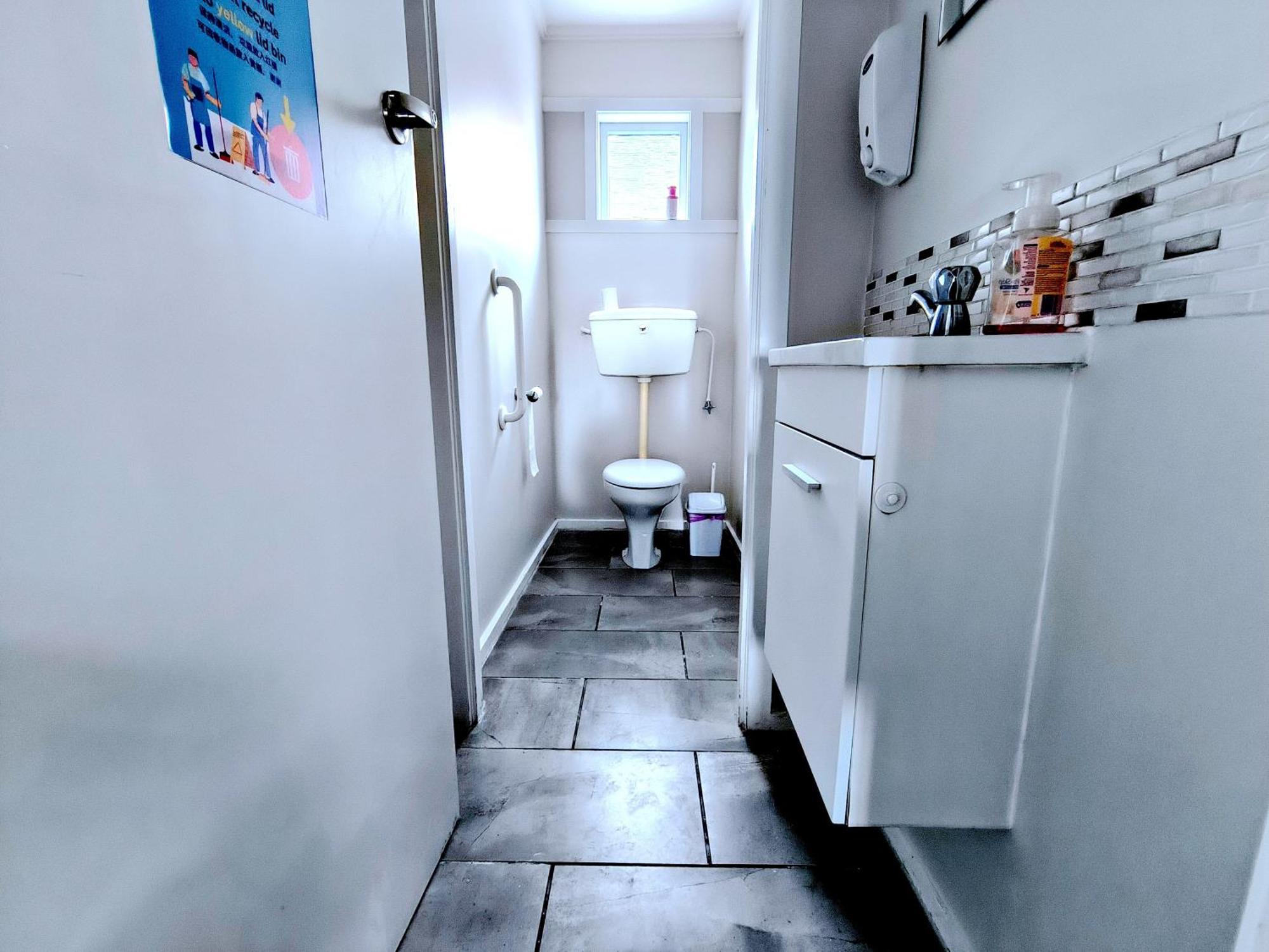 Milford Central Budget Friendly Rooms オークランド エクステリア 写真