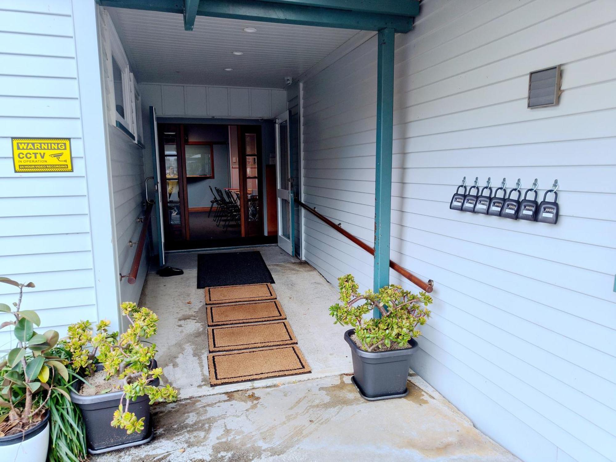 Milford Central Budget Friendly Rooms オークランド エクステリア 写真